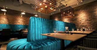 びいどろ銀座三越店